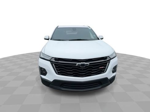 Used 2023 Chevrolet Traverse RS w/ LPO, Floor Liner Package AWD/4WD image 3