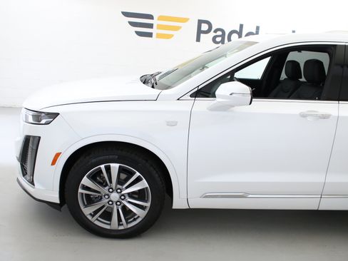 Used 2025 Cadillac XT6 Premium Luxury AWD/4WD image 5