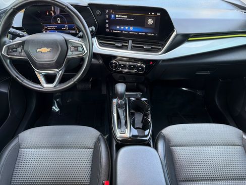 Used 2025 Chevrolet Trax LT w/ Driver Confidence Package FWD image 10