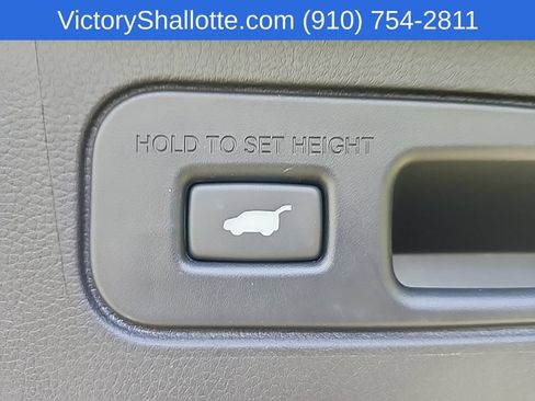 Used 2025 Honda Pilot Black Edition image 31