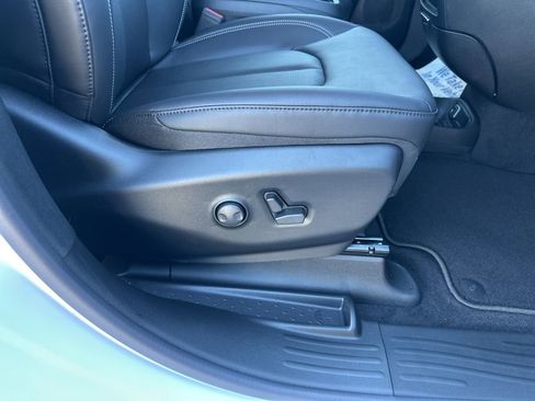 New 2026 Chrysler Pacifica Select image 57