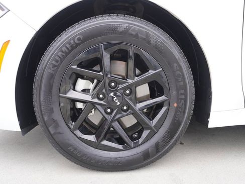 Used 2025 Kia K5 LXS FWD image 21
