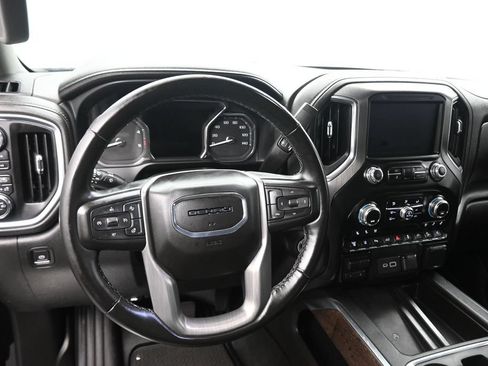 Used 2023 GMC Sierra 2500 Denali w/ Denali Black Diamond Edition AWD/4WD image 15