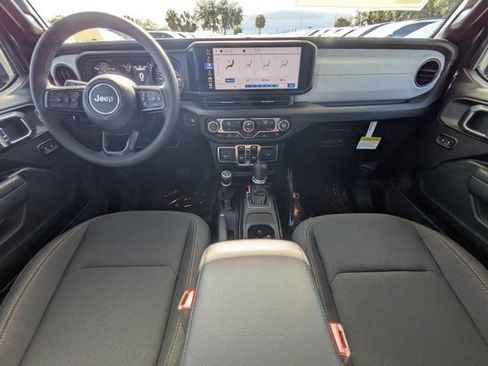 New 2026 Jeep Gladiator Sport image 13