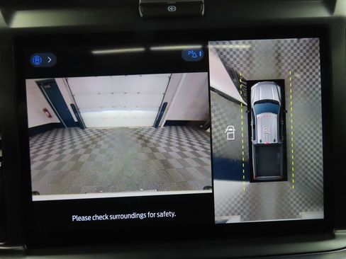 Used 2025 Ford F250 Platinum image 14