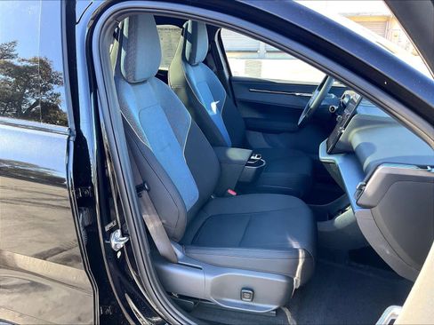 New 2026 Volvo EX30 Cross Country Ultra w/ Protection Package Premier image 31