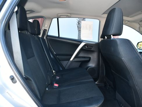Used 2013 Toyota RAV4 XLE image 17