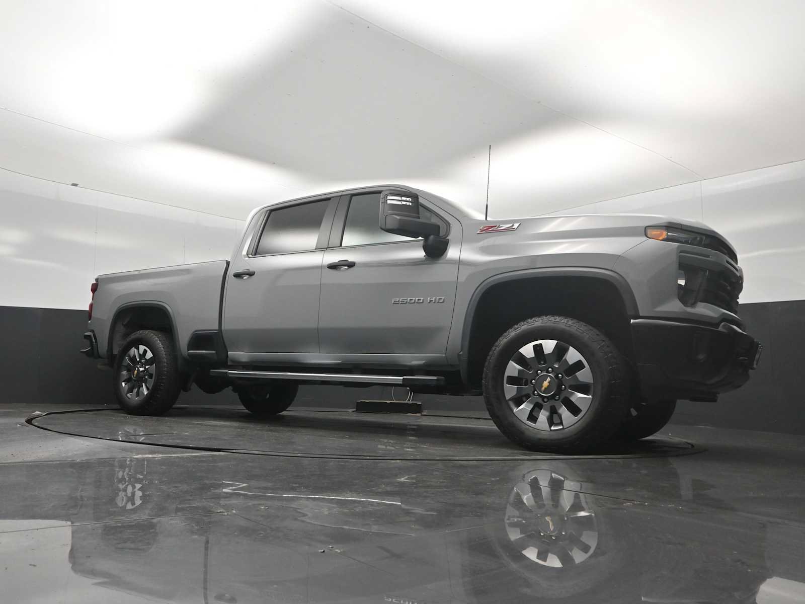 Used 2024 Chevrolet Silverado 2500 Custom w/ Custom Value Package AWD/4WD image 30