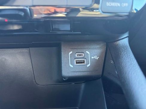 New 2026 Jeep Compass Limited image 30