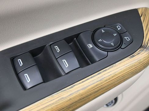 Used 2019 GMC Acadia Denali w/ Technology Package FWD image 3