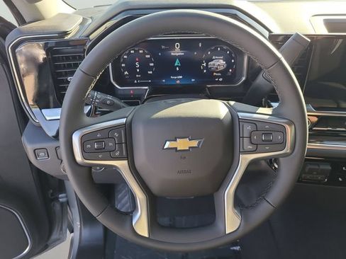 Used 2026 Chevrolet Silverado 1500 LT RWD image 25