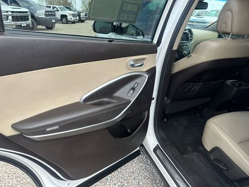 Used 2019 Hyundai Santa Fe XL image 29