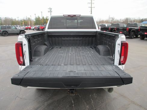 Used 2022 GMC Sierra 3500 Denali w/ Denali Ultimate Package image 6