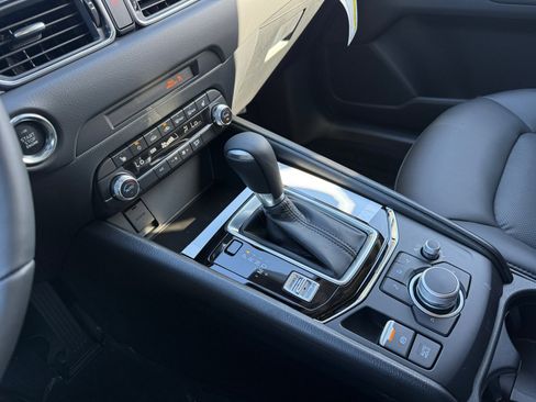 New 2025 MAZDA CX-5 AWD 2.5 S w/ Select Package image 13
