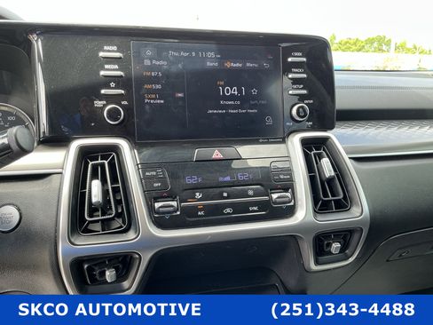 Used 2021 Kia Sorento S image 16