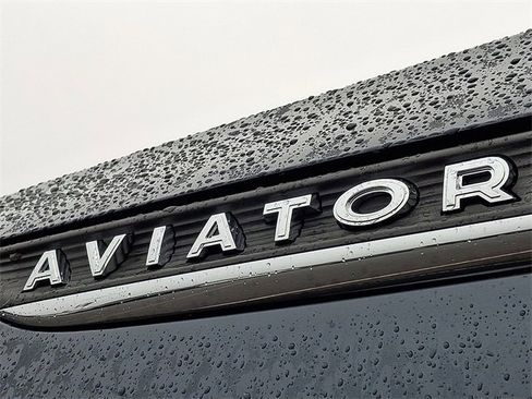 Certified 2024 Lincoln Aviator Reserve w/ Equipment Group 201A image 32