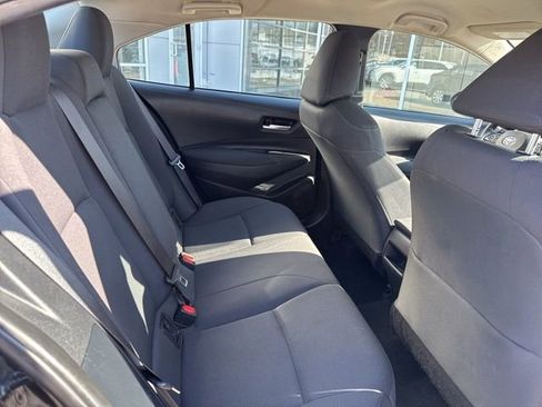 Used 2021 Toyota Corolla LE image 28