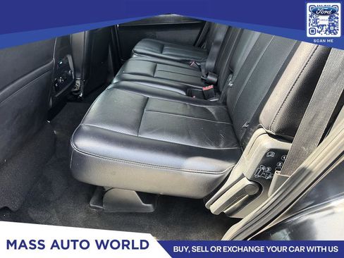 Used 2017 Ford Expedition Limited AWD/4WD image 10