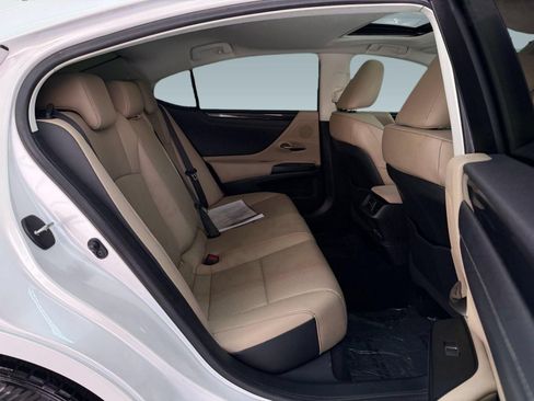 Used 2021 Lexus ES 350 w/ Accessory Package FWD image 29
