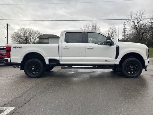 New 2025 Ford F250 XLT w/ Black Appearance Package image 5