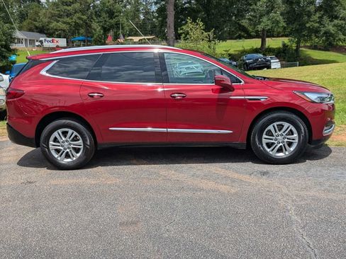 Used 2019 Buick Enclave Essence FWD image 7