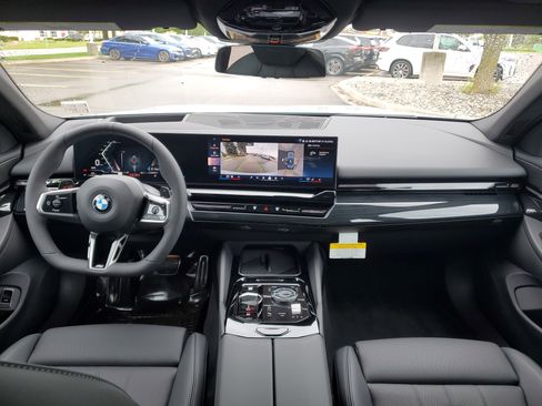 New 2026 BMW 530i xDrive w/ M Sport Package AWD/4WD image 20