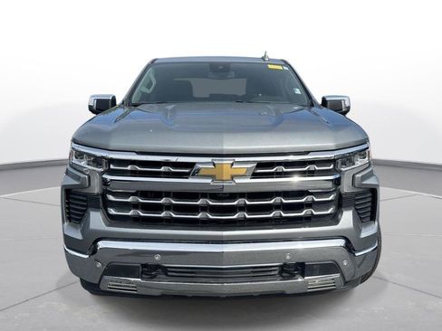Used 2023 Chevrolet Silverado 1500 LTZ AWD/4WD image 3