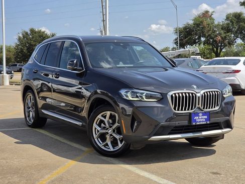 Used 2024 BMW X3 xDrive30i AWD/4WD image 2