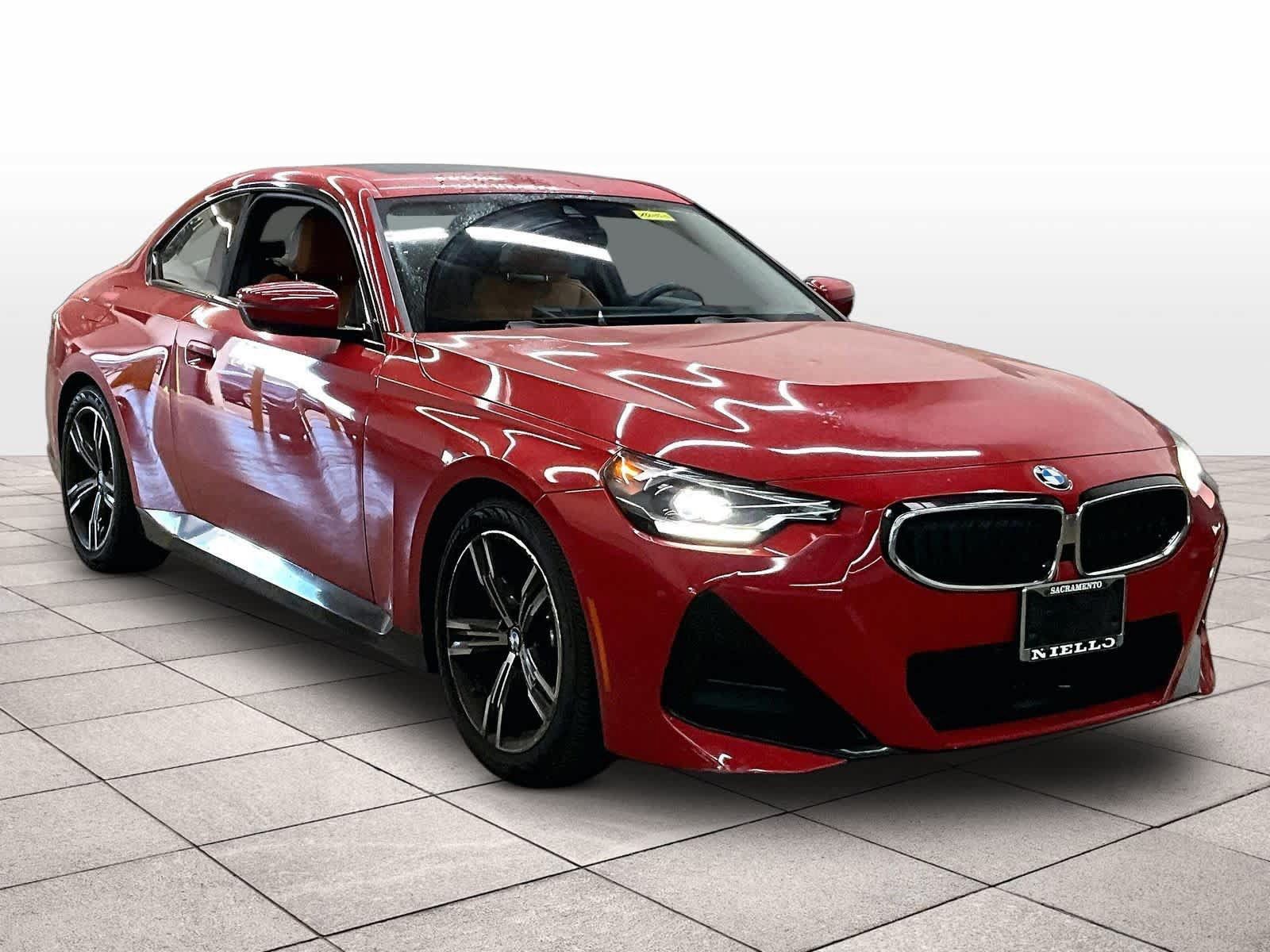 Used 2023 BMW 230i Coupe w/ M Sport Package RWD image 2