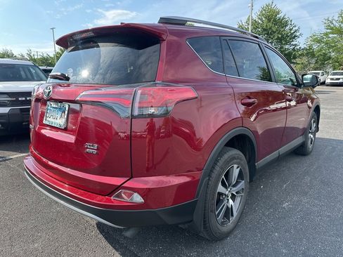 Used 2018 Toyota RAV4 XLE AWD/4WD image 3