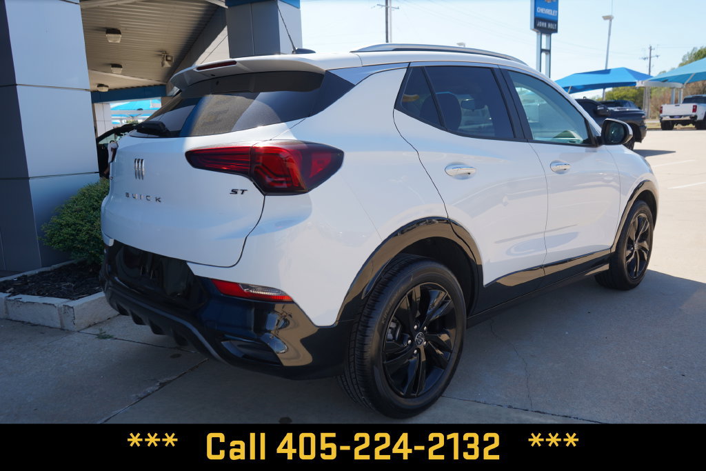 Used 2024 Buick Encore GX Sport Touring FWD image 10