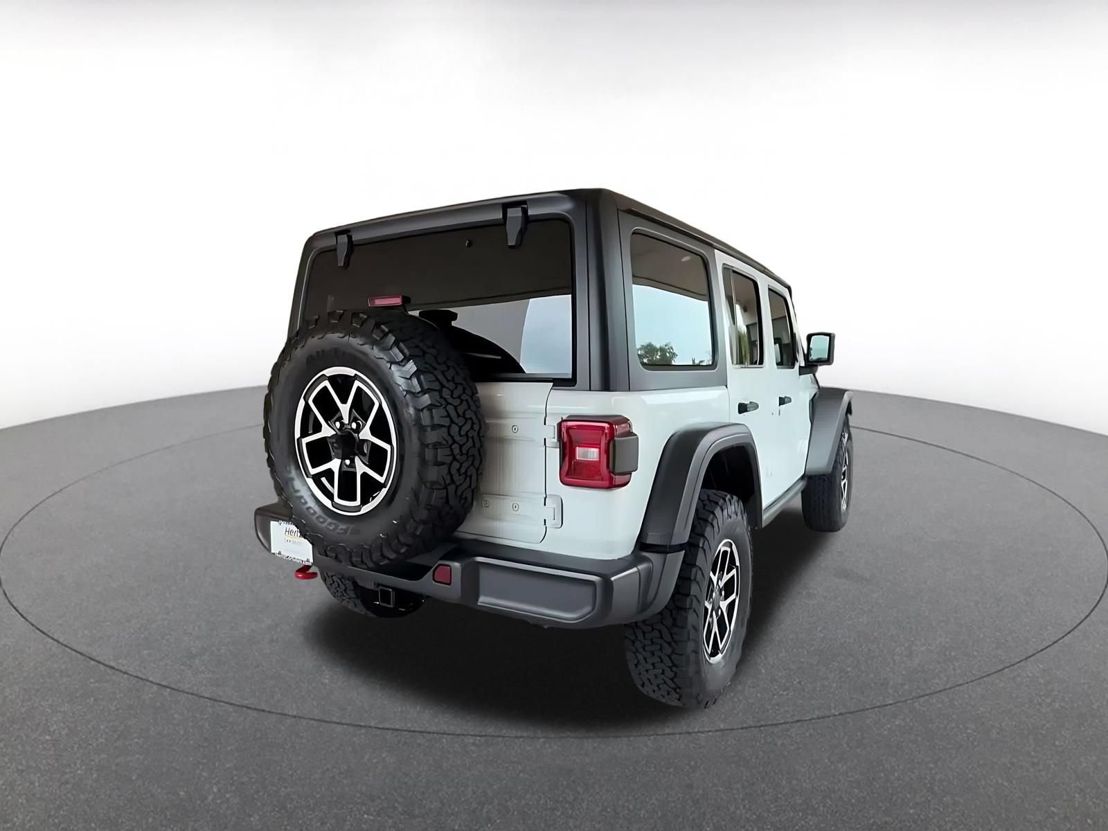 Used 2026 Jeep Wrangler Unlimited Rubicon AWD/4WD image 13