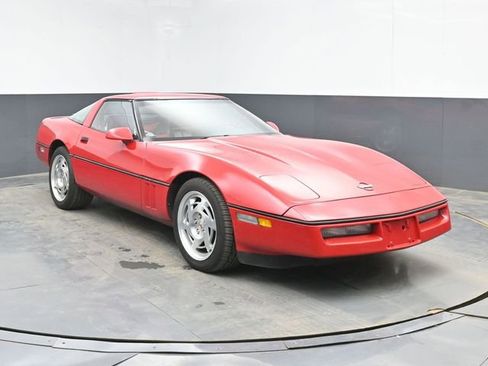 Used 1990 Chevrolet Corvette Coupe RWD image 2