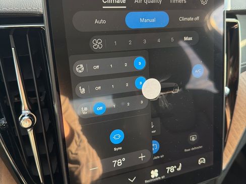 New 2026 Volvo XC60 B5 Ultra w/ Climate Package image 34