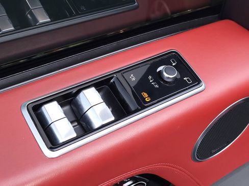 Used 2020 Land Rover Range Rover Autobiography image 13