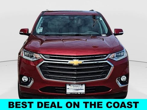 Used 2018 Chevrolet Traverse Premier w/ Driver Confidence II Package FWD image 8