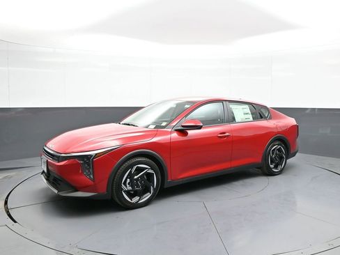 New 2025 Kia K4 EX image 10