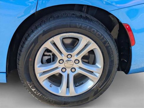 Used 2023 Dodge Charger SXT RWD image 17