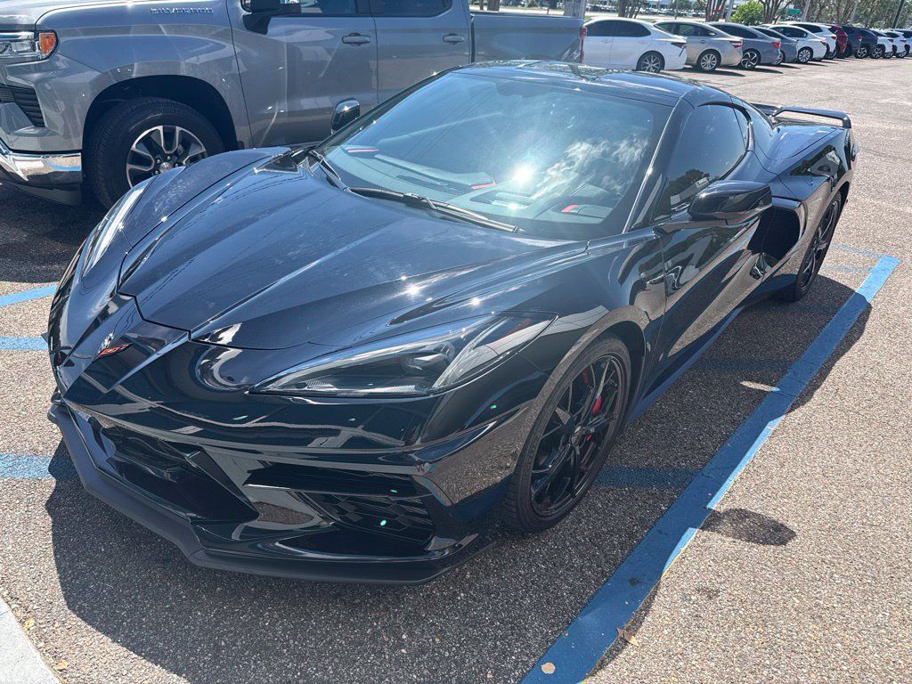 Used 2022 Chevrolet Corvette Stingray Preferred Cpe w/ Z51 Performance Package RWD image 1
