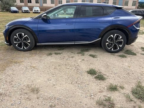 Used 2023 Kia EV6 Wind AWD/4WD image 2