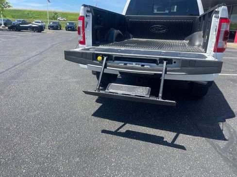 Used 2023 Ford F150 Lariat w/ Equipment Group 502A High AWD/4WD image 19