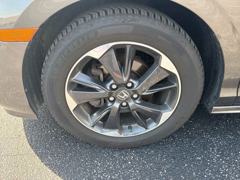 Used 2021 Honda Odyssey Elite image 23