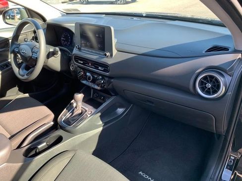 Used 2022 Hyundai Kona SEL AWD/4WD image 11