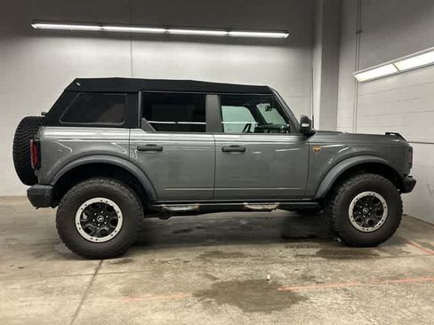 Used 2021 Ford Bronco Badlands AWD/4WD image 3