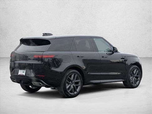 New 2026 Land Rover Range Rover Sport Dynamic SE image 2