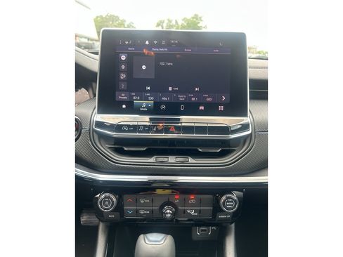 New 2026 Jeep Compass Latitude AWD/4WD image 14