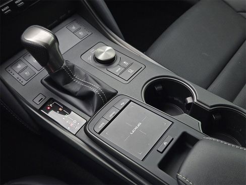 Used 2022 Lexus IS 350 F Sport image 21