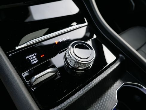 New 2026 Jeep Grand Cherokee Limited image 16