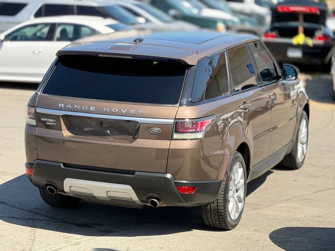 Used 2014 Land Rover Range Rover Sport HSE AWD/4WD image 16