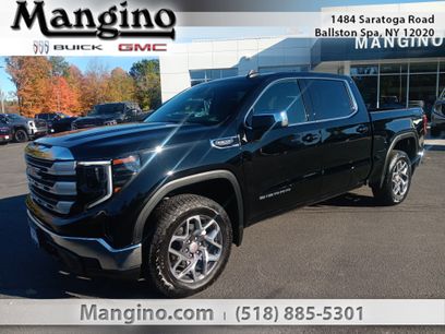 New 2025 GMC Sierra 1500 SLE w/ Preferred Package